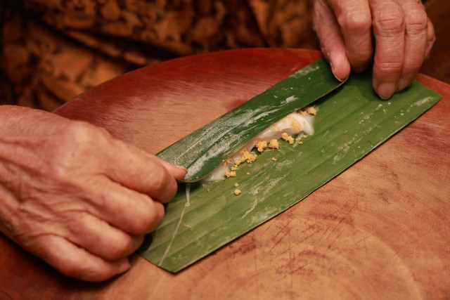 Vinegar noodles, cashew rice cakes... hard-to-find delicacies of Hue cuisine - Photo 2.