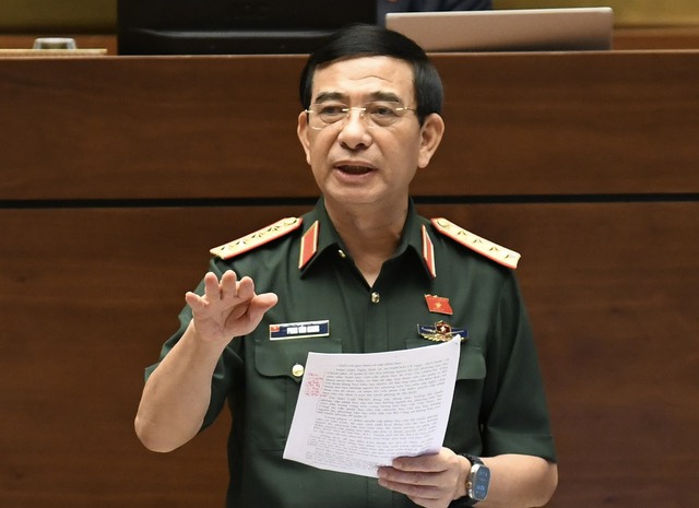 Bộ trưởng Bộ Quốc phòng nói về quyền bắn hạ phương tiện bay không người lái- Ảnh 1.