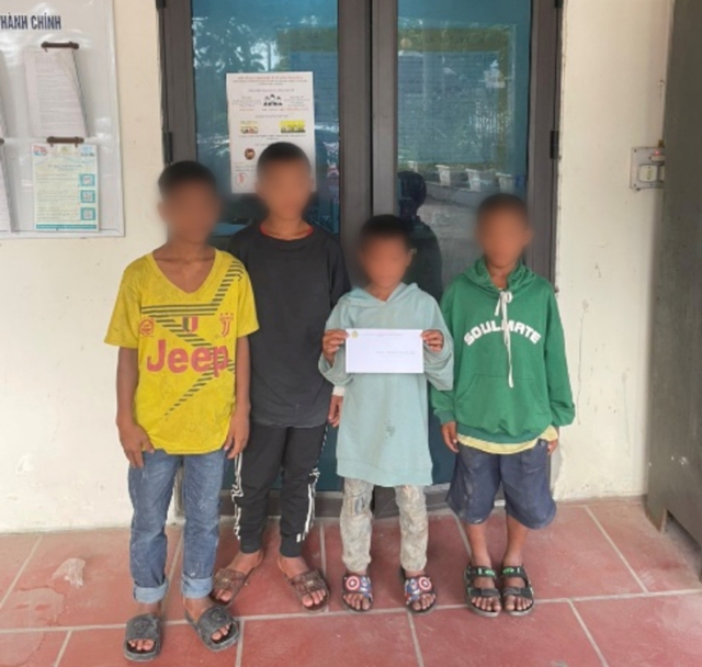 4 trẻ em từ Điện Biên xuống Hưng Yên chăn trâu thuê bị lạc đường- Ảnh 1.
