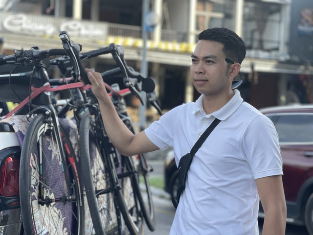 ‘Hot boy’ người Lào: Không đặt nặng thành tích, được đạp xe ở Việt Nam là vui rồi- Ảnh 1.