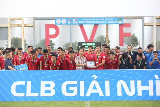 'Người không phổi' lập cú đúp, PVF-CAND giành suất đá play-off với đội thứ 13 V-League- Ảnh 3.