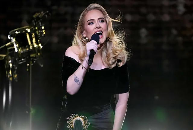 Adele mắng khán giả vì đưa ra bình luận chống cộng đồng LGBTQ+- Ảnh 1.