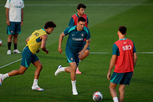 Sắp chinh phục EURO 2024, Ronaldo muốn làm điều đặc biệt với Al Nassr- Ảnh 3.