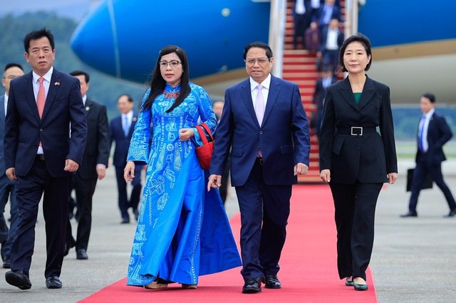 Lễ đón chính thức Thủ tướng Phạm Minh Chính và phu nhân tại Hàn Quốc- Ảnh 1.