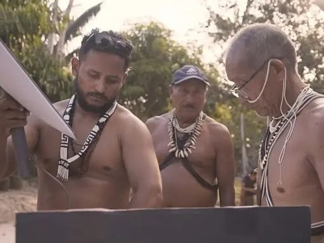 Bộ lạc Amazon cuối cùng kết nối Internet để rồi bị cuốn vào phim khiêu dâm- Ảnh 1.