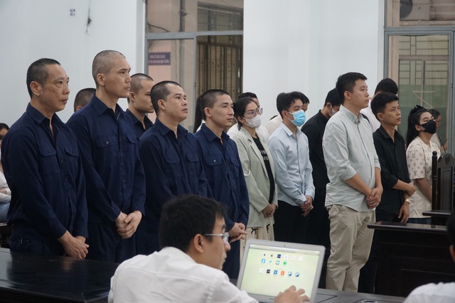 Cựu cán bộ công an nhận tiền bảo kê sòng bạc ở Nha Trang hầu tòa- Ảnh 1.