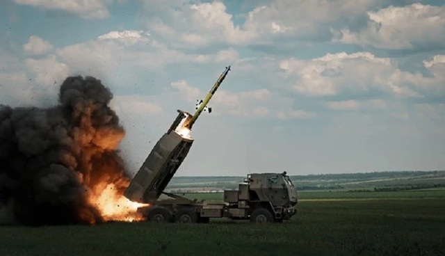 Ukraine đã dùng vũ khí Mỹ viện trợ tấn công cơ sở quân sự ở Nga- Ảnh 1.