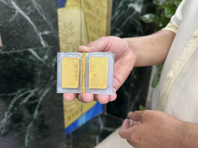  Vàng nhẫn tiếp tục tăng- Ảnh 1.