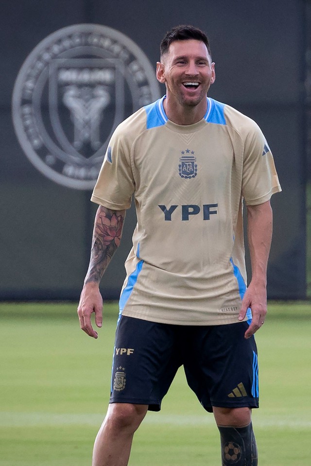 Messi chắc suất dự Copa America 2024- Ảnh 1. Messi chắc suất dự Copa America 2024- Ảnh 1.