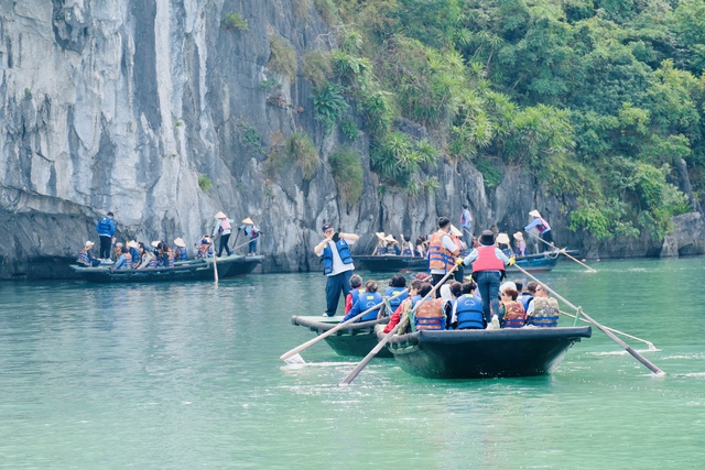 Quảng Ninh lên phương án mở tour kết nối vịnh Hạ Long - vịnh Lan Hạ- Ảnh 2.