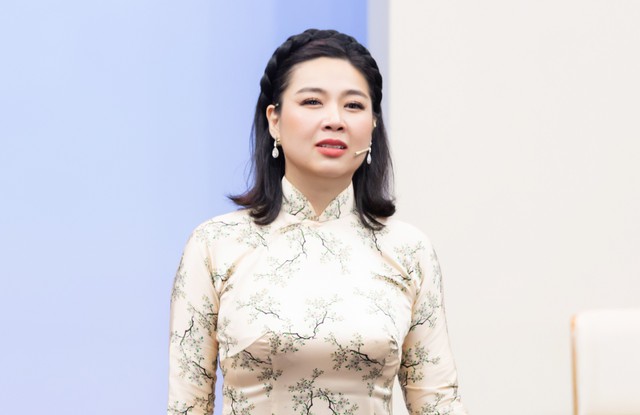 Diễn viên Lê Khánh: Tôi chưa thấy bất lợi gì khi lấy chồng cùng nghề- Ảnh 1.