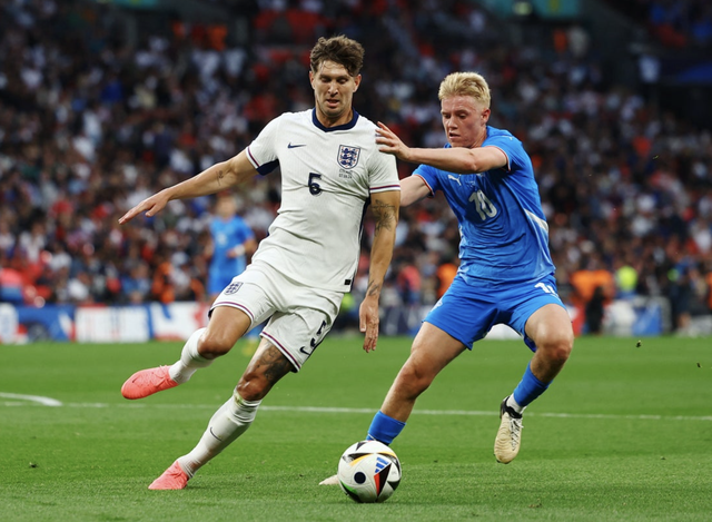 HLV Southgate bị la ó trên sân Wembley, Ronaldo đã tập trung cùng Bồ Đào Nha - Ảnh 2.