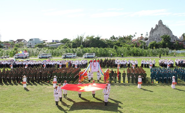 Chủ tịch nước Tô Lâm: Lực lượng ANTT ở cơ sở là cánh tay nối dài của Công an nhân dân- Ảnh 23.