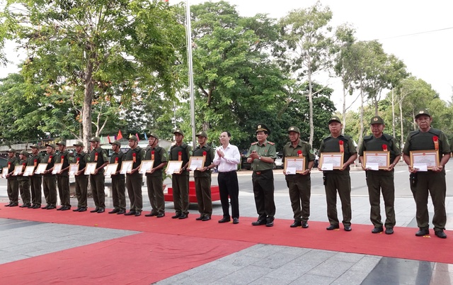 Chủ tịch nước Tô Lâm: Lực lượng ANTT ở cơ sở là cánh tay nối dài của Công an nhân dân- Ảnh 15.