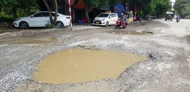 Hải Phòng: Xe tải phớt lờ biển cấm, cày nát đường liên tỉnh gần 270 tỉ đồng- Ảnh 1.