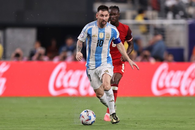 Copa America 2024: Messi scores first goal, Argentina enters final - Photo 1.