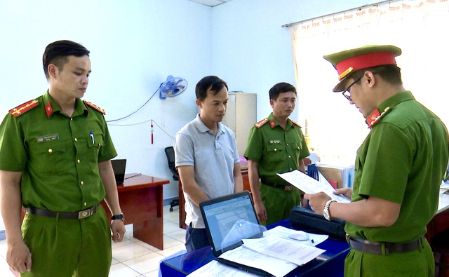 Bắt tạm giam Trưởng phòng Kế hoạch Tài chính Sở Y tế Bạc Liêu- Ảnh 3.