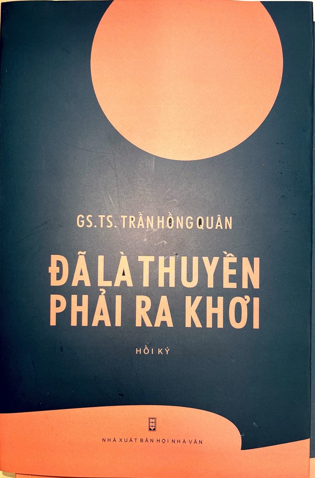 Ra mắt cuốn hồi ký của cố Bộ trưởng Bộ GD-ĐT Trần Hồng Quân- Ảnh 1.