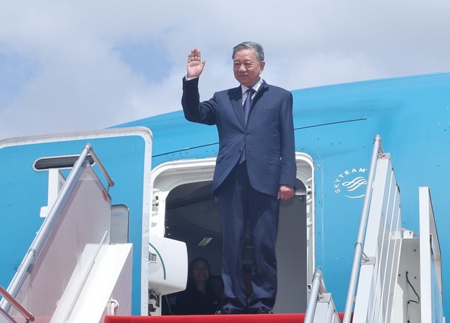 Chủ tịch nước Tô Lâm đến Phnom Penh, bắt đầu thăm cấp nhà nước tới Campuchia- Ảnh 1.