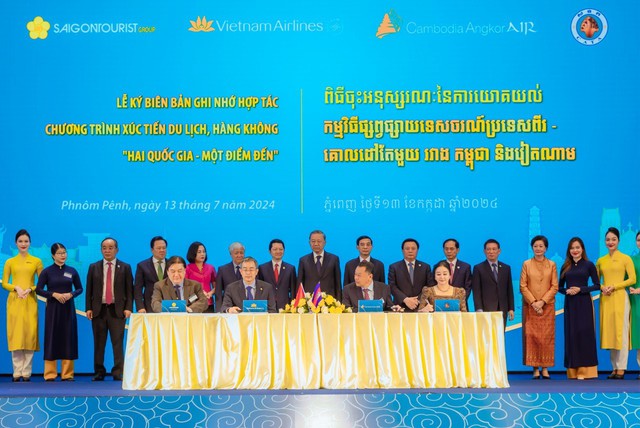 Lễ ký kết giữa Saigontourist Group, Vietnam Airlines, Hiệp hội Du lịch Campuchia và Cambodia Angkor Air với sự chứng kiến của Chủ tịch nước Tô Lâm cùng lãnh đạo hai nước. Ông Trương Đức Hùng, Tổng Giám đốc Saigontourist Group đại diện ký.