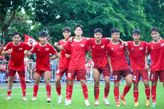 U.17 Bà Rịa - Vũng Tàu thua sốc Đồng Tháp, vé tứ kết đầu tiên lộ diện- Ảnh 4.