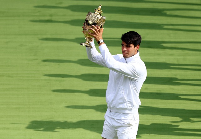 Hạ gục Djokovic, Alcaraz bảo vệ thành công ngôi vương Wimbledon- Ảnh 4.