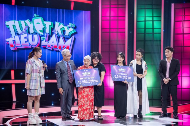 Thí sinh 71 tuổi giành chiến thắng trong gameshow hài- Ảnh 1.