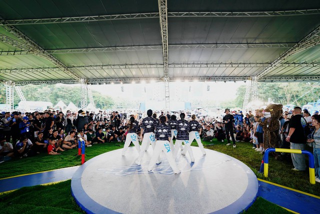 BST thời trang hip hop sống động, thỏa mãn tinh thần cuồng nhiệt cho giới trẻ- Ảnh 3. BST thời trang hip hop sống động, thỏa mãn tinh thần cuồng nhiệt cho giới trẻ- Ảnh 3.