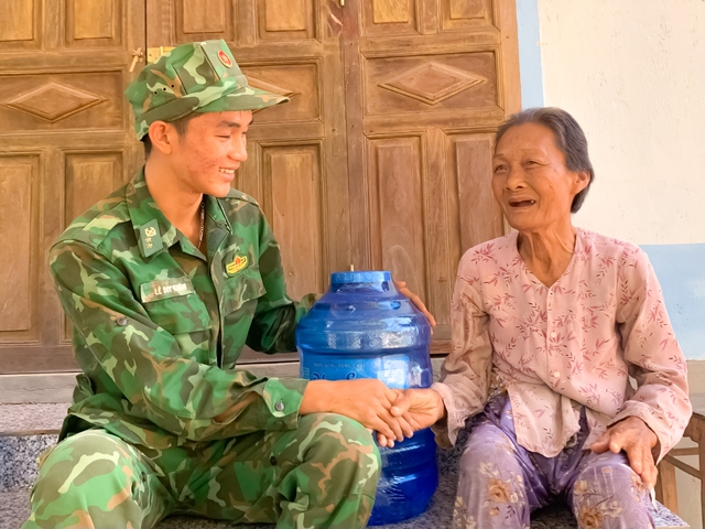 'ATM nước sạch biên cương' kịp thời giải khát cho dân nghèo- Ảnh 3.