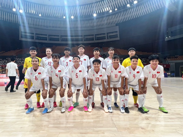 Đội tuyển futsal nữ Việt Nam bất bại, ngôi sao Thanh Ngân nhận giải đặc biệt- Ảnh 1.