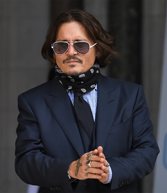 Johnny Depp hẹn hò với người mẫu trẻ hơn 33 tuổi? - Ảnh 1.