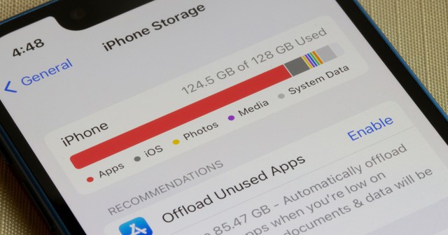iCloud được lựa chọn để giải quyết giới hạn trên bộ nhớ vật lý của iPhone