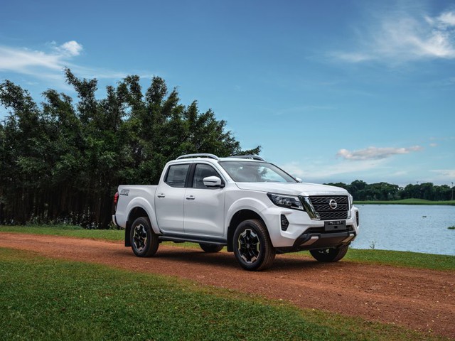 Nissan Navara 2024 đổi nội thất mới, giá từ 685 triệu đồng tại Việt Nam- Ảnh 1.