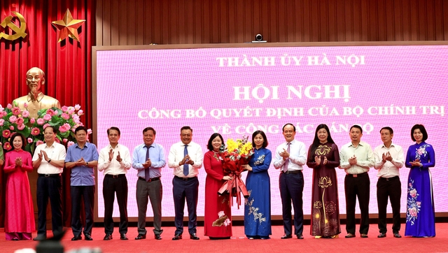 Tân Bí thư Thành ủy Hà Nội: Giữ vững đoàn kết, cùng phát triển thủ đô- Ảnh 3.