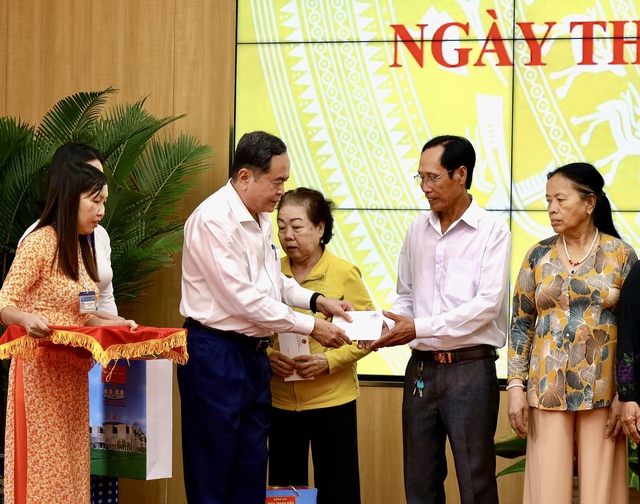 Chủ tịch Quốc hội Trần Thanh Mẫn tri ân người có công tại Cần Thơ- Ảnh 1.