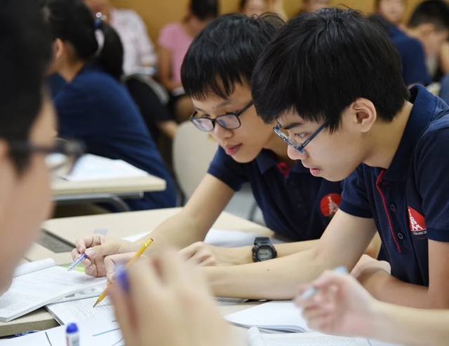 Trường ngoài công lập top đầu ở Hà Nội thông báo điểm chuẩn vào lớp 10- Ảnh 1.