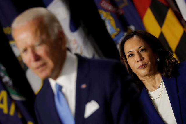 Ông Biden ủng hộ bà Harris thay thế tranh cử tổng thống Mỹ- Ảnh 1.