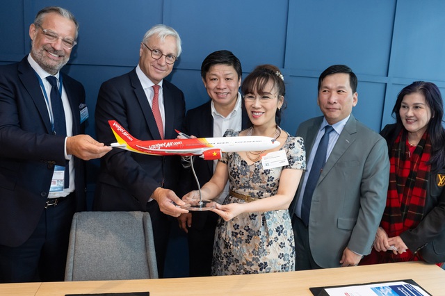 Vietjet và Airbus ký hợp đồng 20 tàu A330neo trị giá 7,4 tỉ USD tại Farnborough Airshow- Ảnh 2.