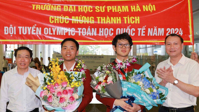 Từ suýt không được thi chọn đội tuyển đến huy chương bạc toán quốc tế- Ảnh 2.