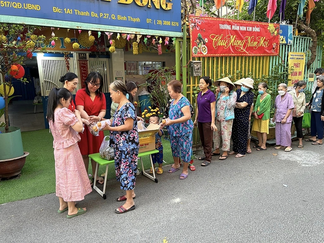 Thùng bánh mì sáng thứ bảy của bà giáo Thương- Ảnh 3.