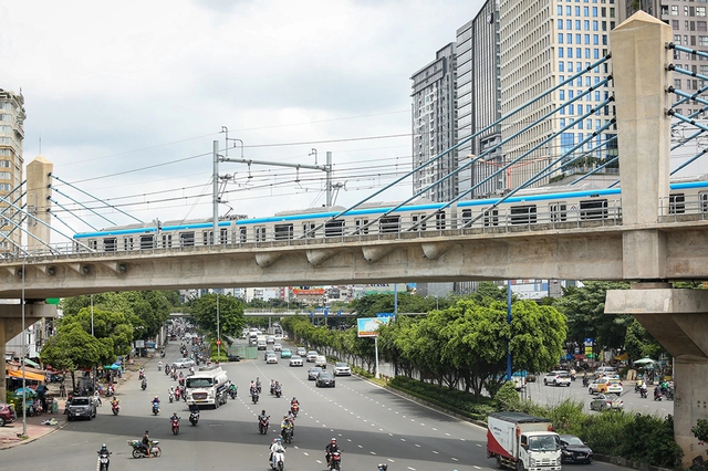 Metro số 1 tiến sát về đích- Ảnh 1.