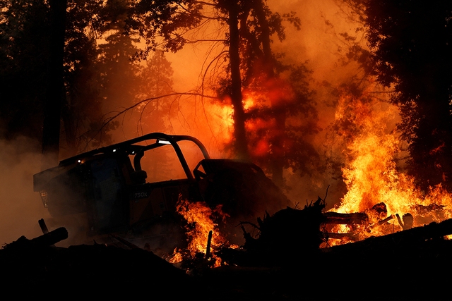 Cháy rừng mất kiểm soát ở California- Ảnh 1.