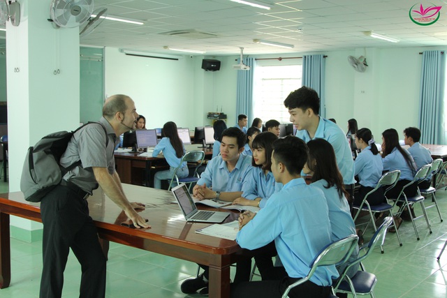 Ngành ngôn ngữ Anh - ‘Chìa khóa vàng’ cho tương lai- Ảnh 1.