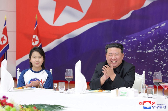 Con gái ông Kim Jong-un dự nhiều sự kiện quan trọng của Triều Tiên- Ảnh 8.