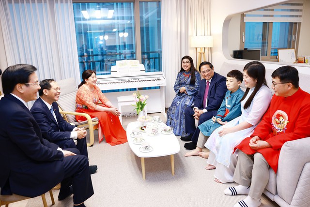 Thủ tướng và phu nhân thăm gia đình đa văn hóa Hàn - Việt- Ảnh 2.