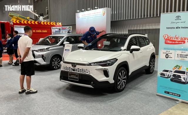 Corolla Cross đứt mạch tăng trưởng, doanh số xe Toyota tại Việt Nam sụt giảm- Ảnh 1.