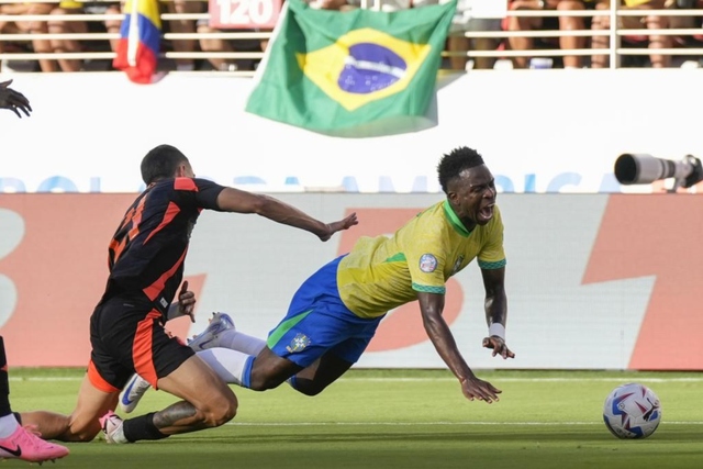 Copa America 2024: HLV đội tuyển Brazil tố cáo trọng tài tiêu cực- Ảnh 1.