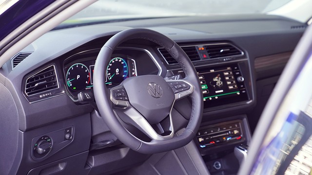 Volkswagen Tiguan thêm bản Platinum bổ sung trang bị, giá 1,688 tỉ đồng- Ảnh 3.