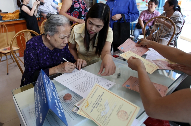 Sinh trắc học 'làm khó' người già nhận lương hưu- Ảnh 1.