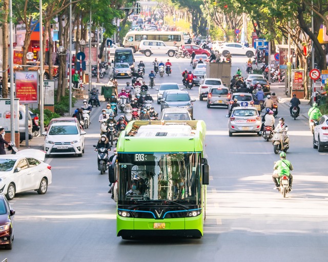 Chuyển đổi năng lượng xanh: 'Con đường tất yếu Việt Nam phải đi'- Ảnh 2.